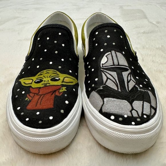 Custom One of A Kind Hand Painted Star Wars Mandalorian & Grogu Vans Unisex 5.5 - Picture 1 of 12